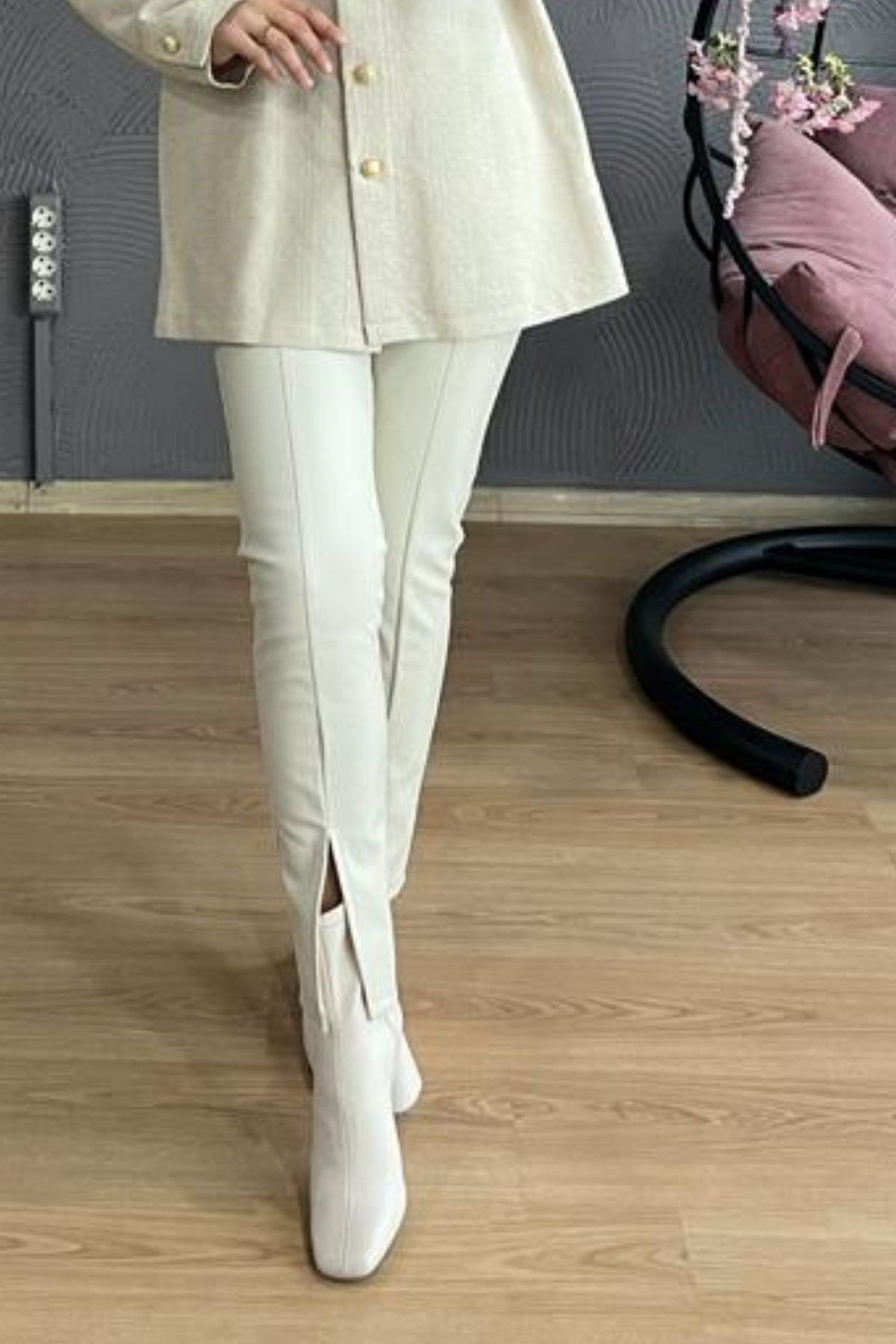 Yırtmaçlı Deri Pantolon-BEJ, Fiyatları Yırtmaçlı Deri Pantolon-BEJ– Haza Moda | Tesettür Giyim