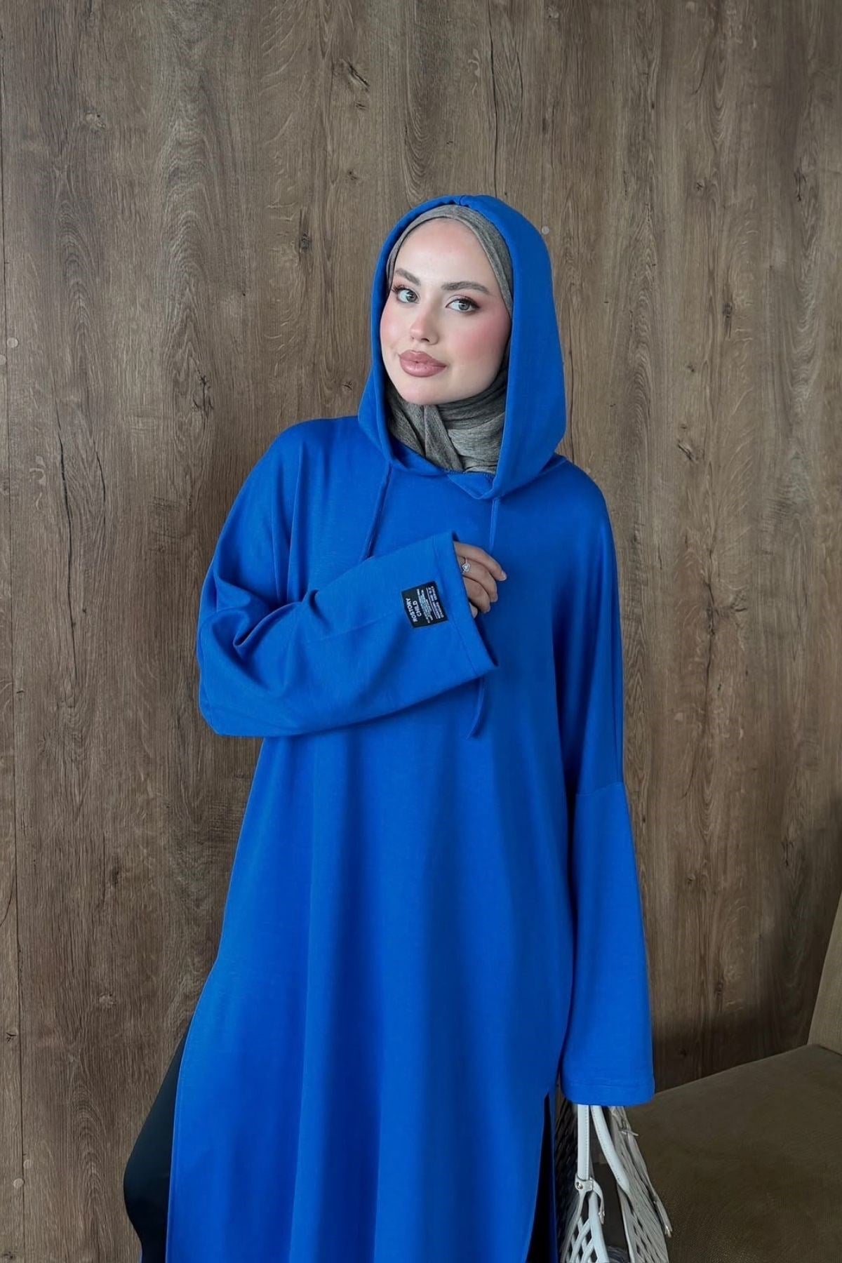 Yırtmaçlı Uzun Sweat Elbise Saks, Fiyatları Yırtmaçlı Uzun Sweat Elbise Saks– Haza Moda | Tesettür Giyim