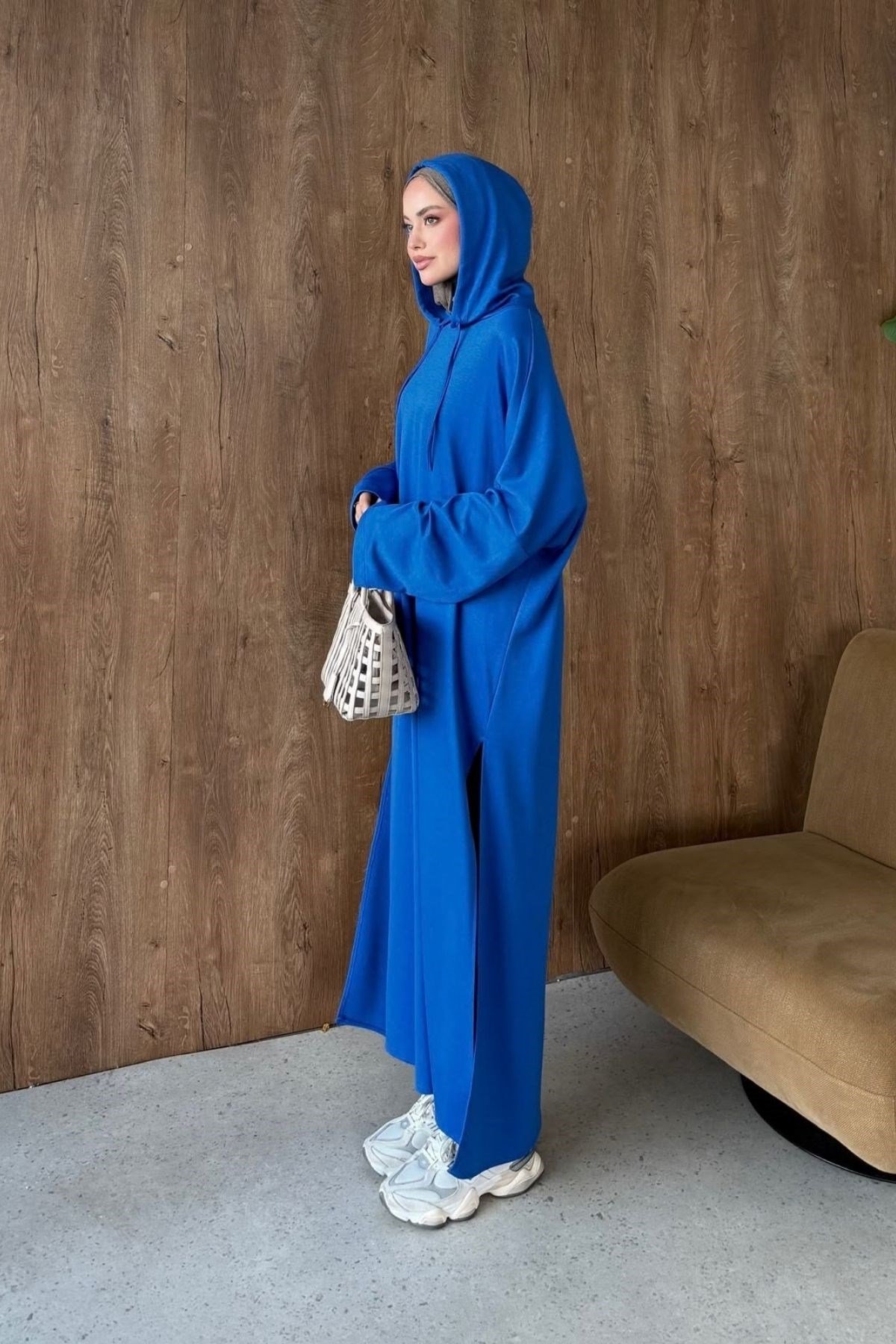 Yırtmaçlı Uzun Sweat Elbise Saks, Fiyatları Yırtmaçlı Uzun Sweat Elbise Saks– Haza Moda | Tesettür Giyim