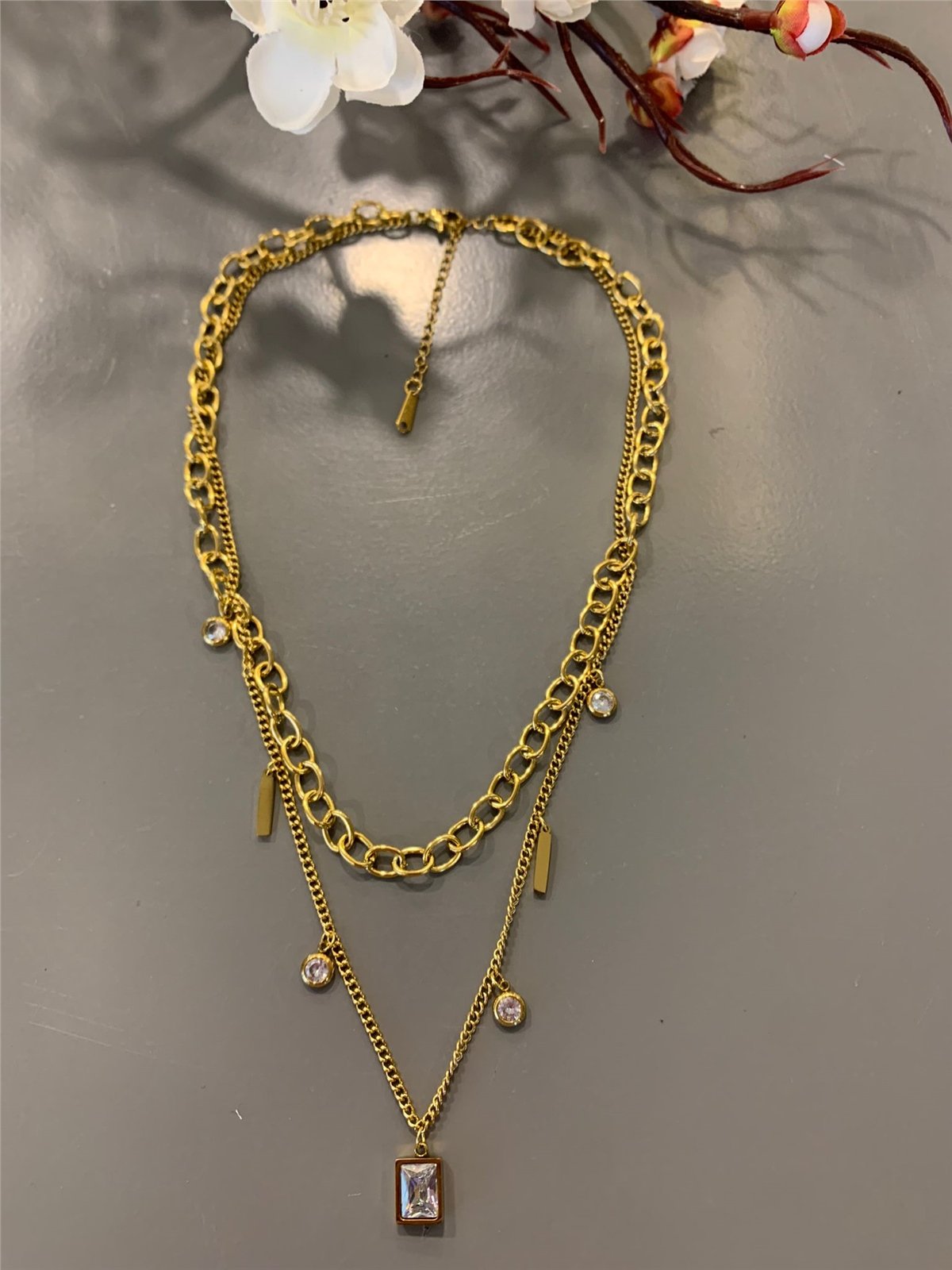 2 Katlı Zincirli Zirkon Taşlı Çelik Kolye