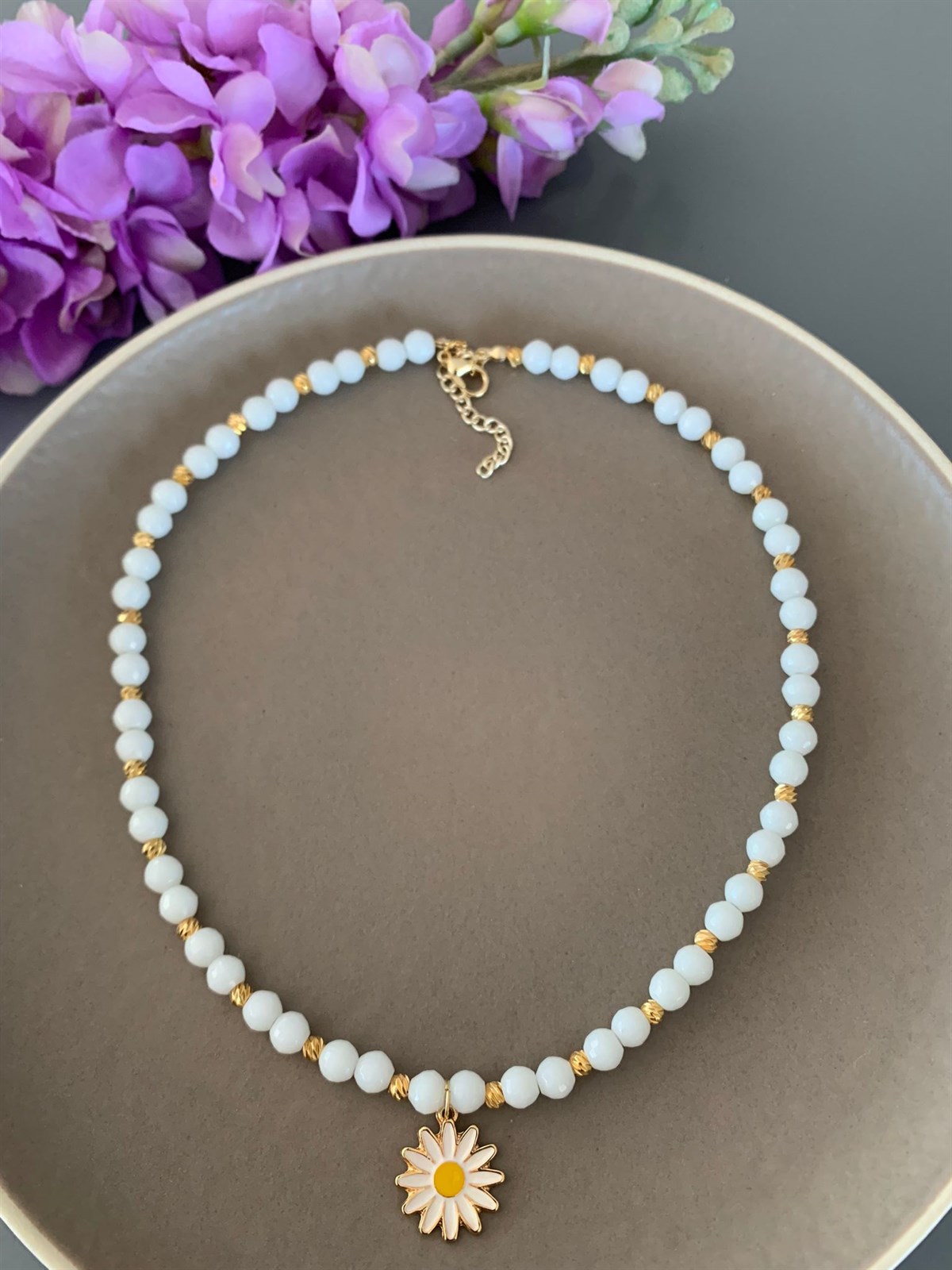 Beyaz Kuvars Doğaltaşlı Papatya Kolye