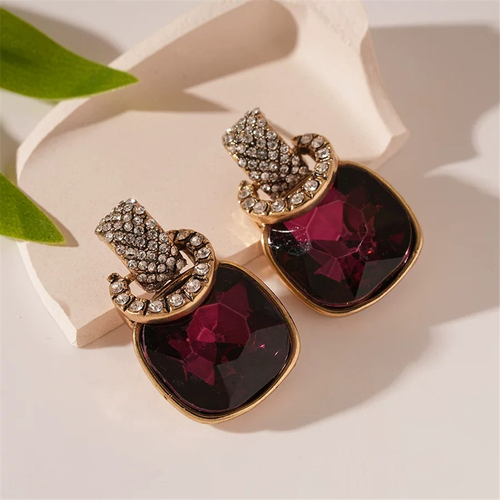 Bordo Büyük Kare Kristal Ve Zirkon Taşlı Küpe