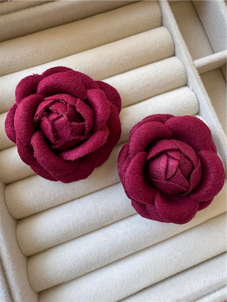 Bordo Kırmızı Kumaş Gül Çivili Küpe