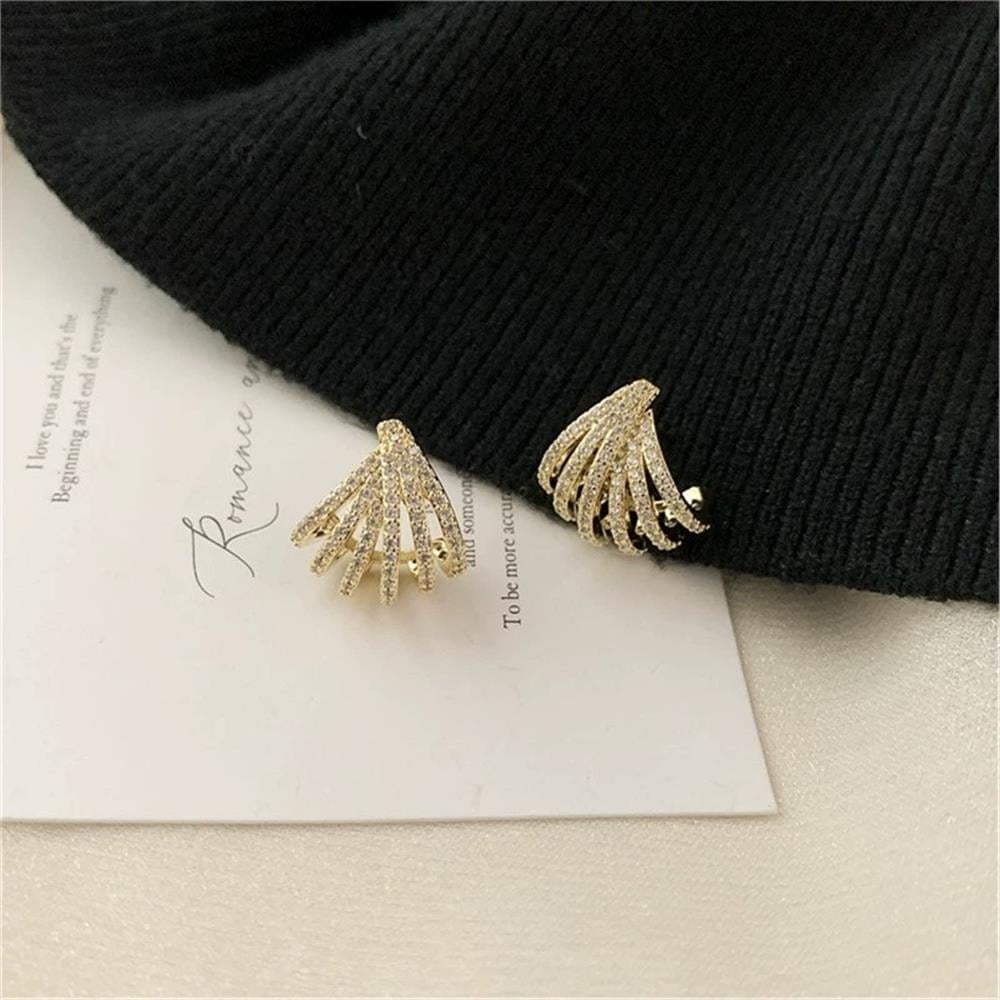 Gold Üçgen Kristalli Halka Küpe