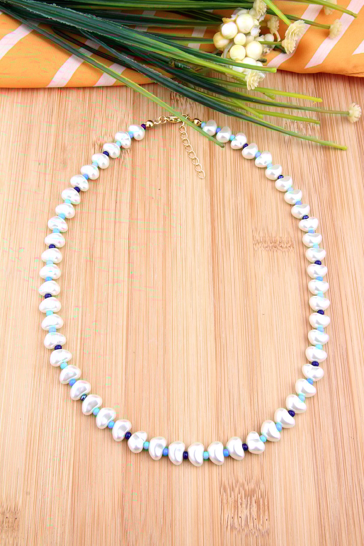 Lacivert Mavi Boncuklu Şekilli İncili Kolye