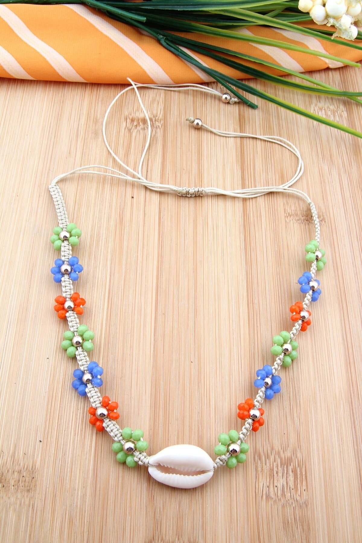 Renkli Papatyalı Deniz Kabuklu Choker Kolye
