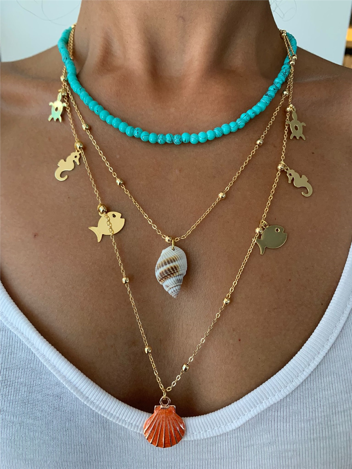 Üç Sıralı Balık Deniz Atı Kaplumbağa Figürlü Deniz Kabuklu Kolye