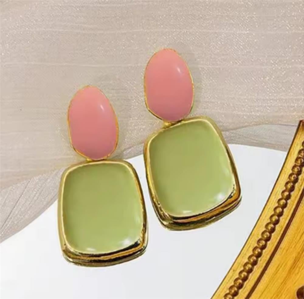 Yağ Yeşili Pembe Mineli Küpe