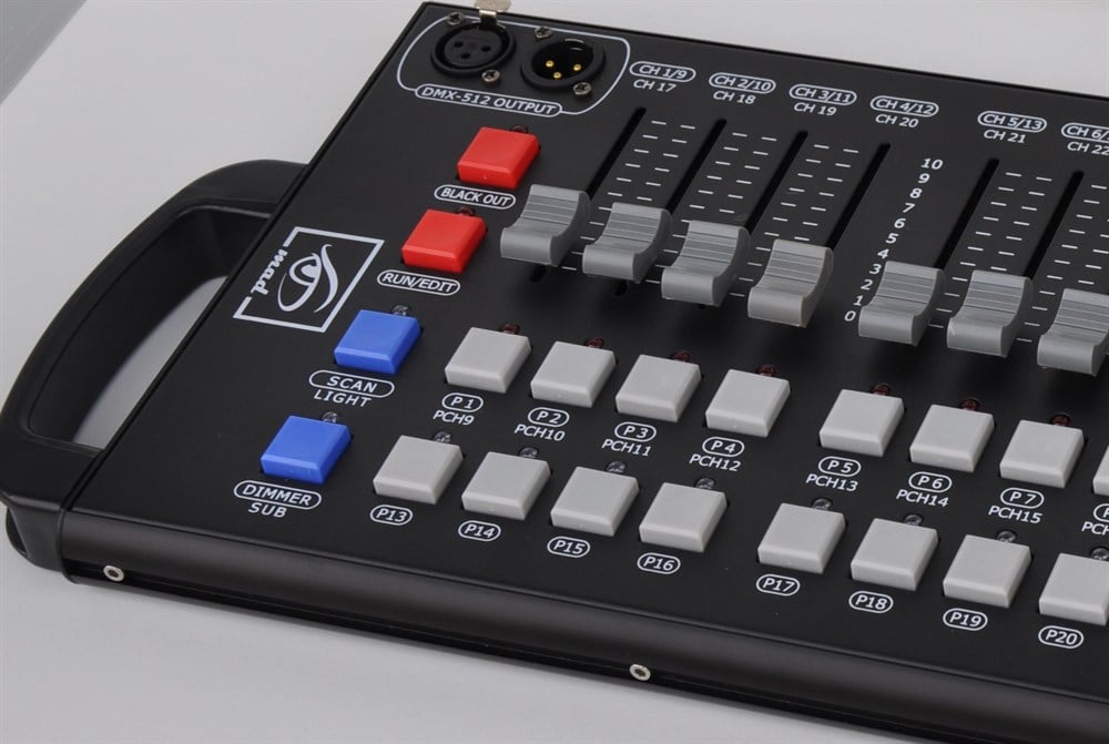 MAD C-240B 32 KANAL IŞIK KONROL MASASI