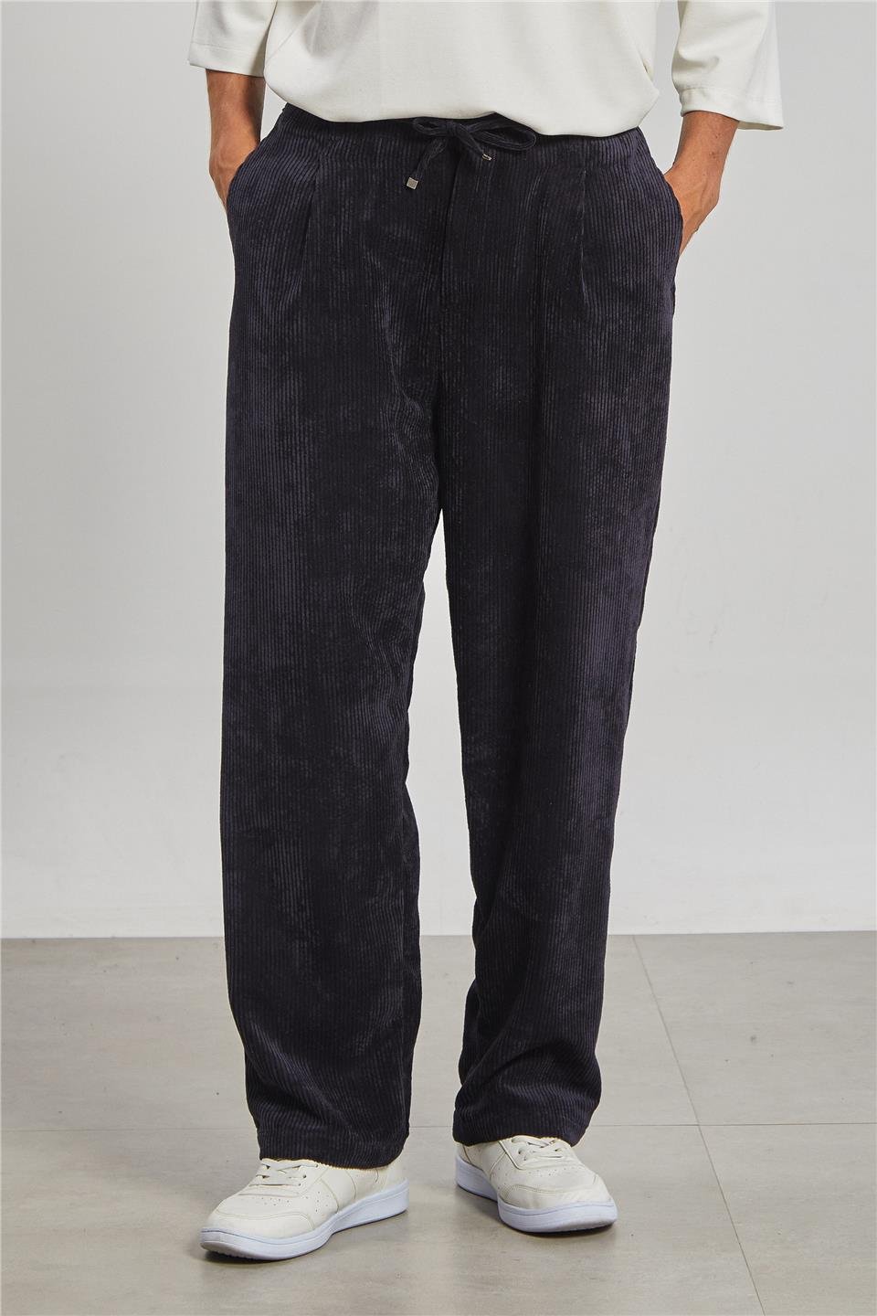 Beli Bağlamalı Kadife Erkek Pantolon - Siyah