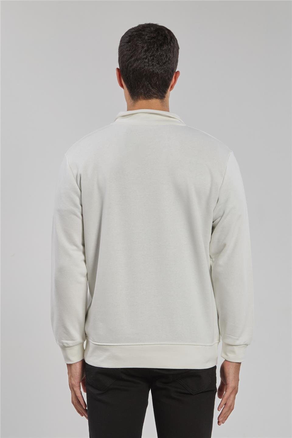 Dik yaka logolu sweatshirt-1219 Ekru