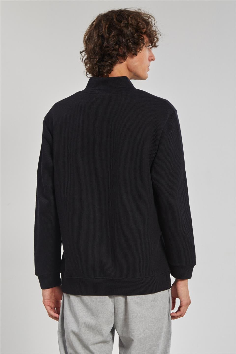 Dik Yaka Selanik Erkek Sweat - Siyah