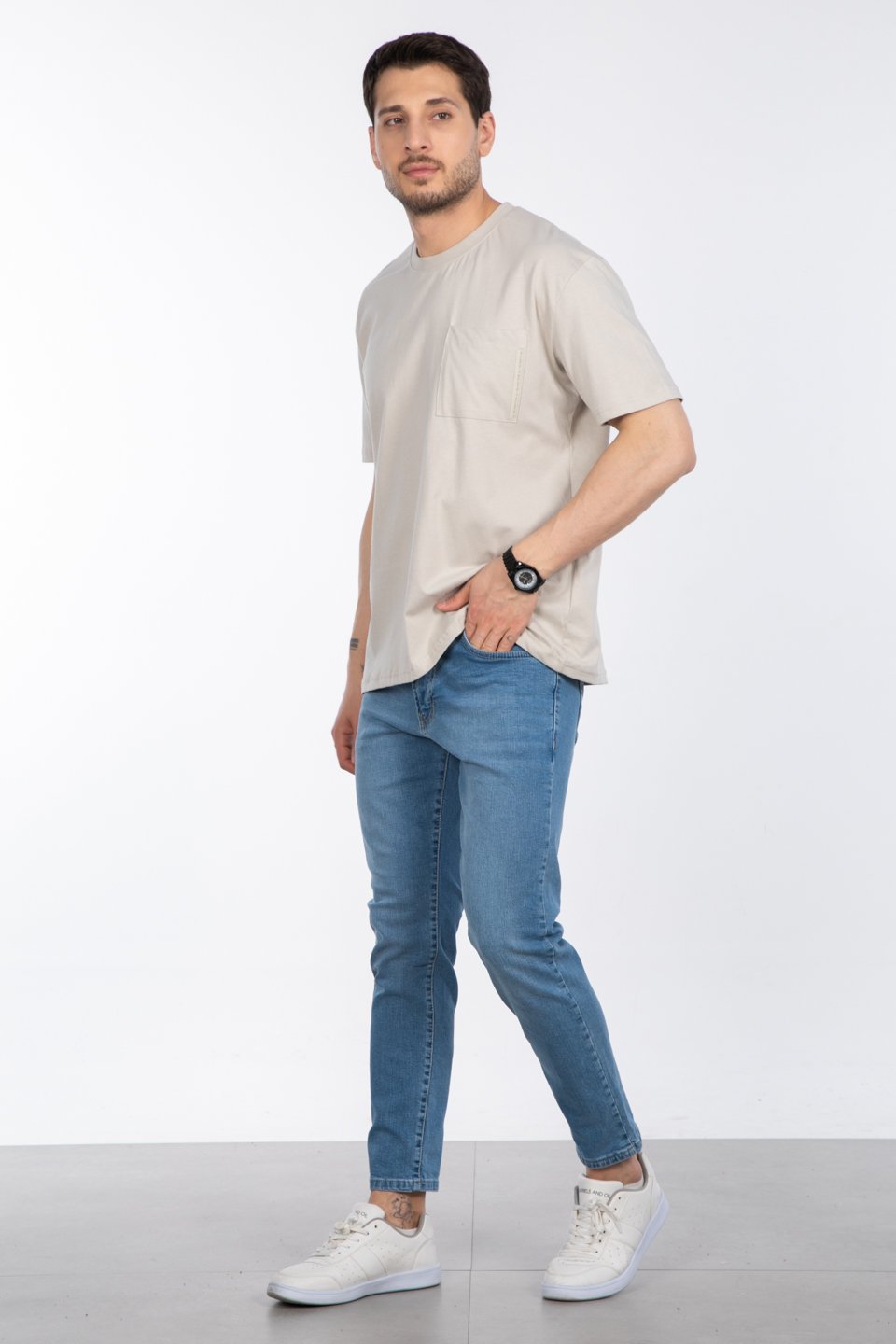 Göğüs cepli relax fit t-shirt-2271 Taş