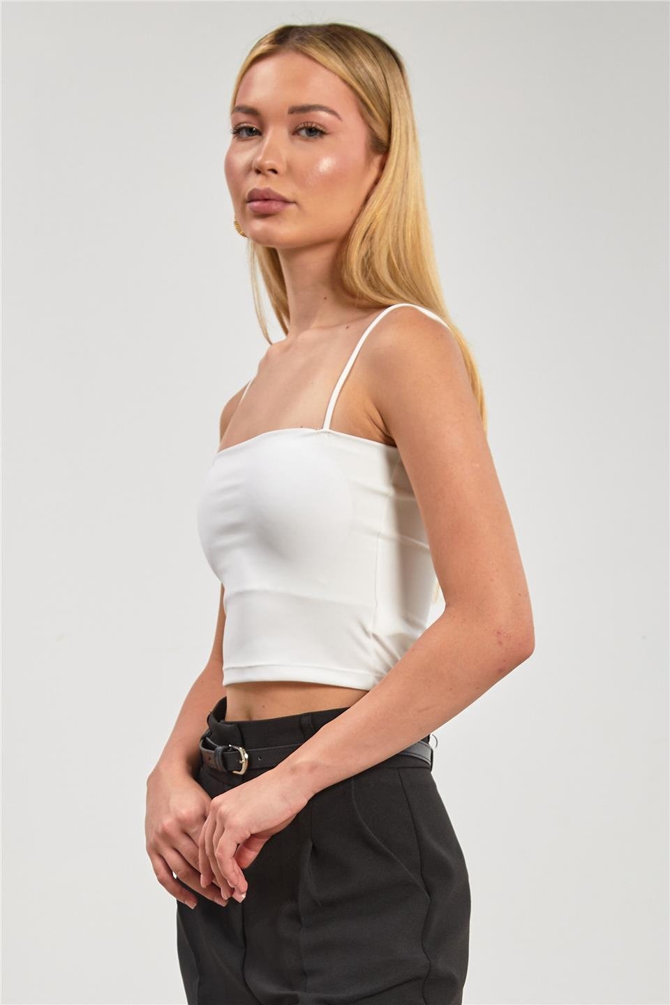 Göğüs pedli askılı atlet-1010 Beyaz