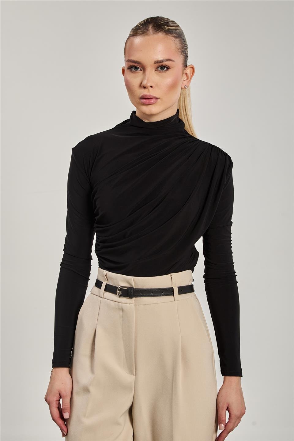 Kadın Drapeli Uzun Kollu Bluz - Siyah