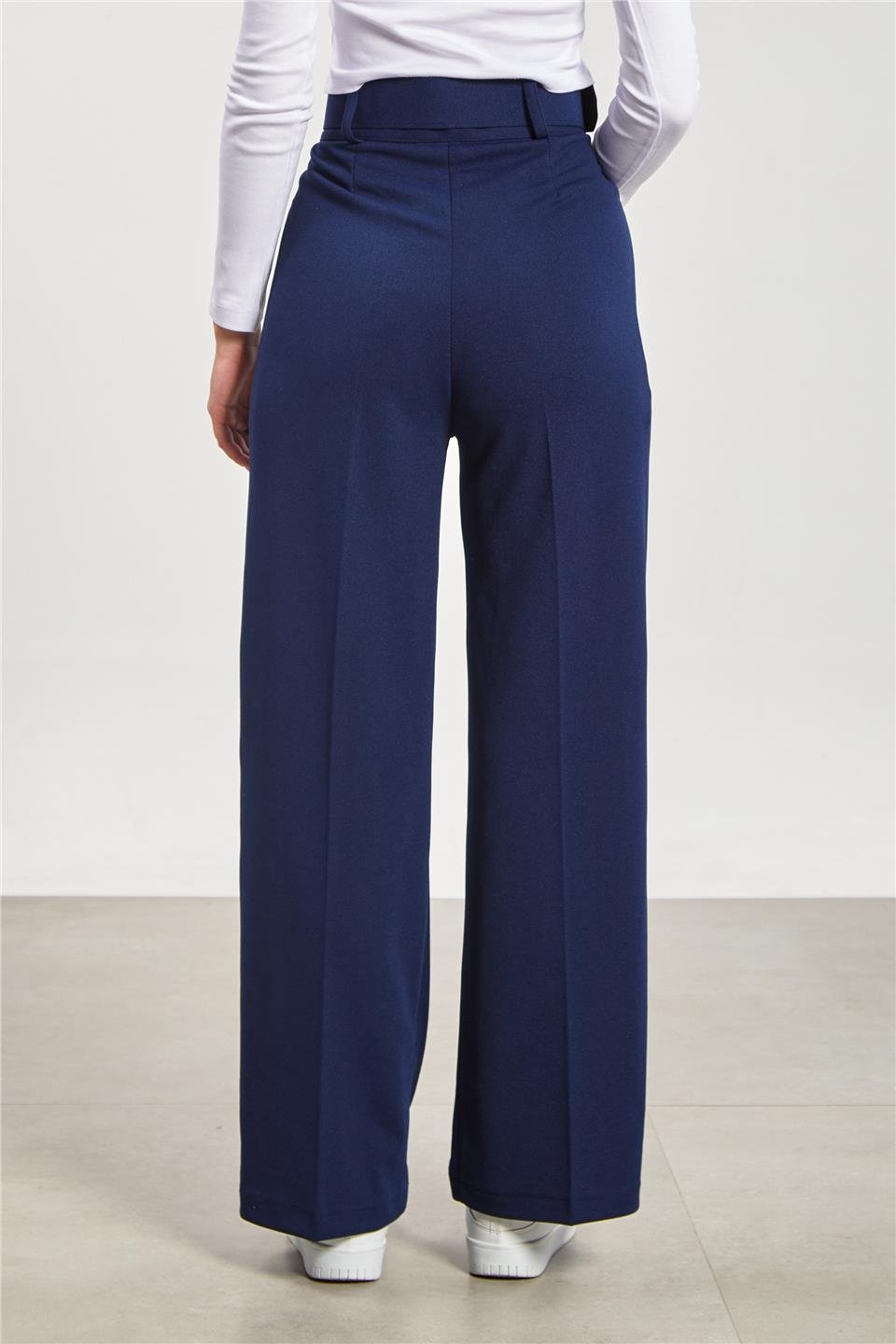 Kadın Kemerli Bol Paça Kumaş Pantolon - Lacivert