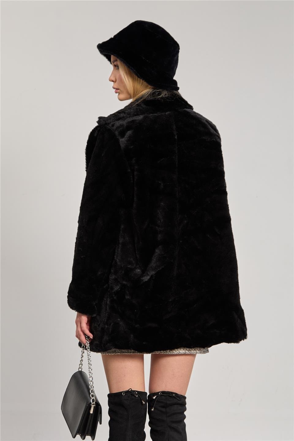 Kadın Kruvaze Yaka Peluş Mont - Siyah