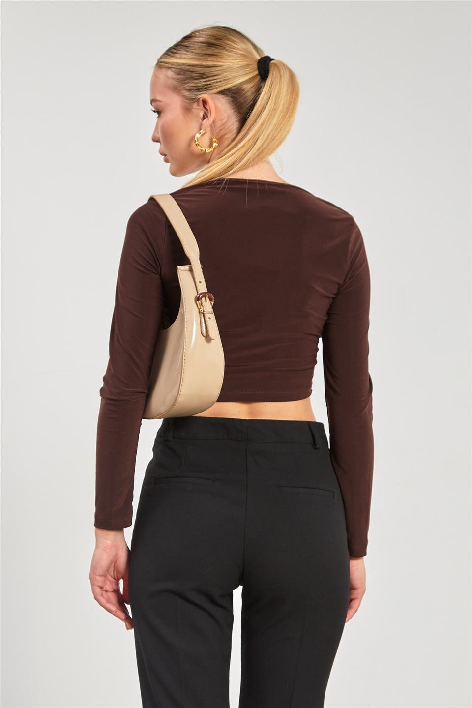 Kare yaka gloplu uzun kol bluz-13915 Kahve