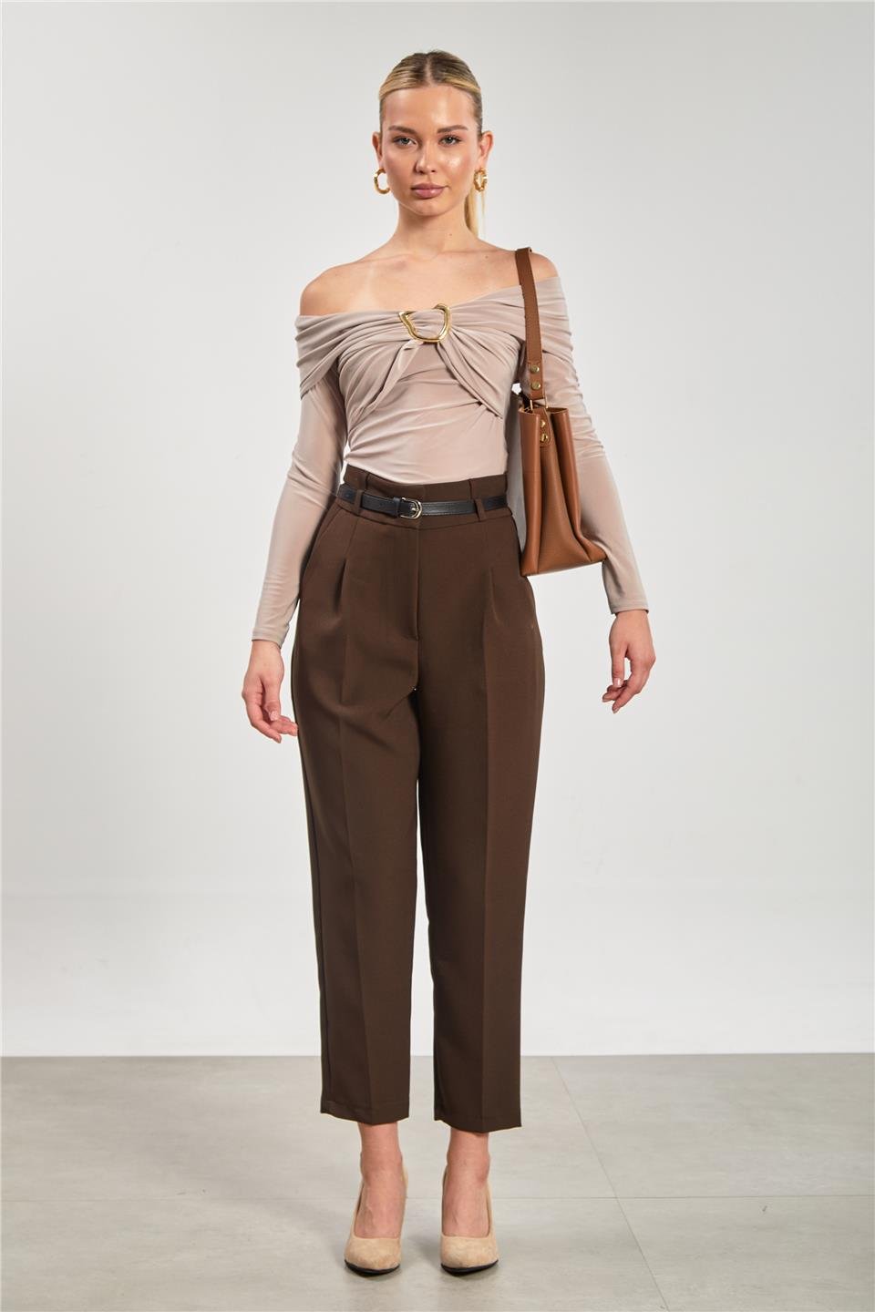 Madonna yaka tokalı bluz-13890 Vizon