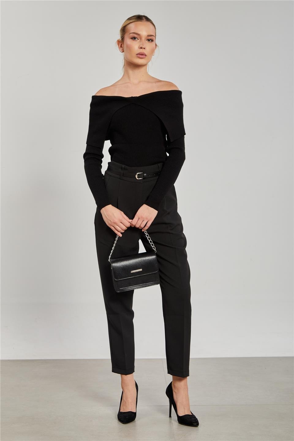 Madonna yaka triko body-6303 Siyah