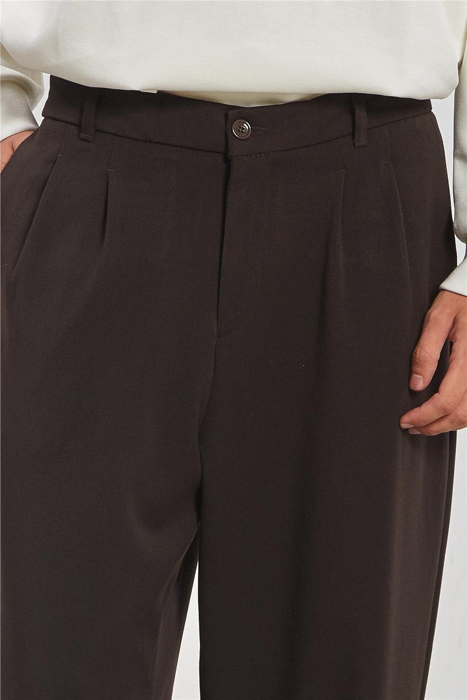 Önü Pile Detaylı Erkek Pantolon - Acı Kahve