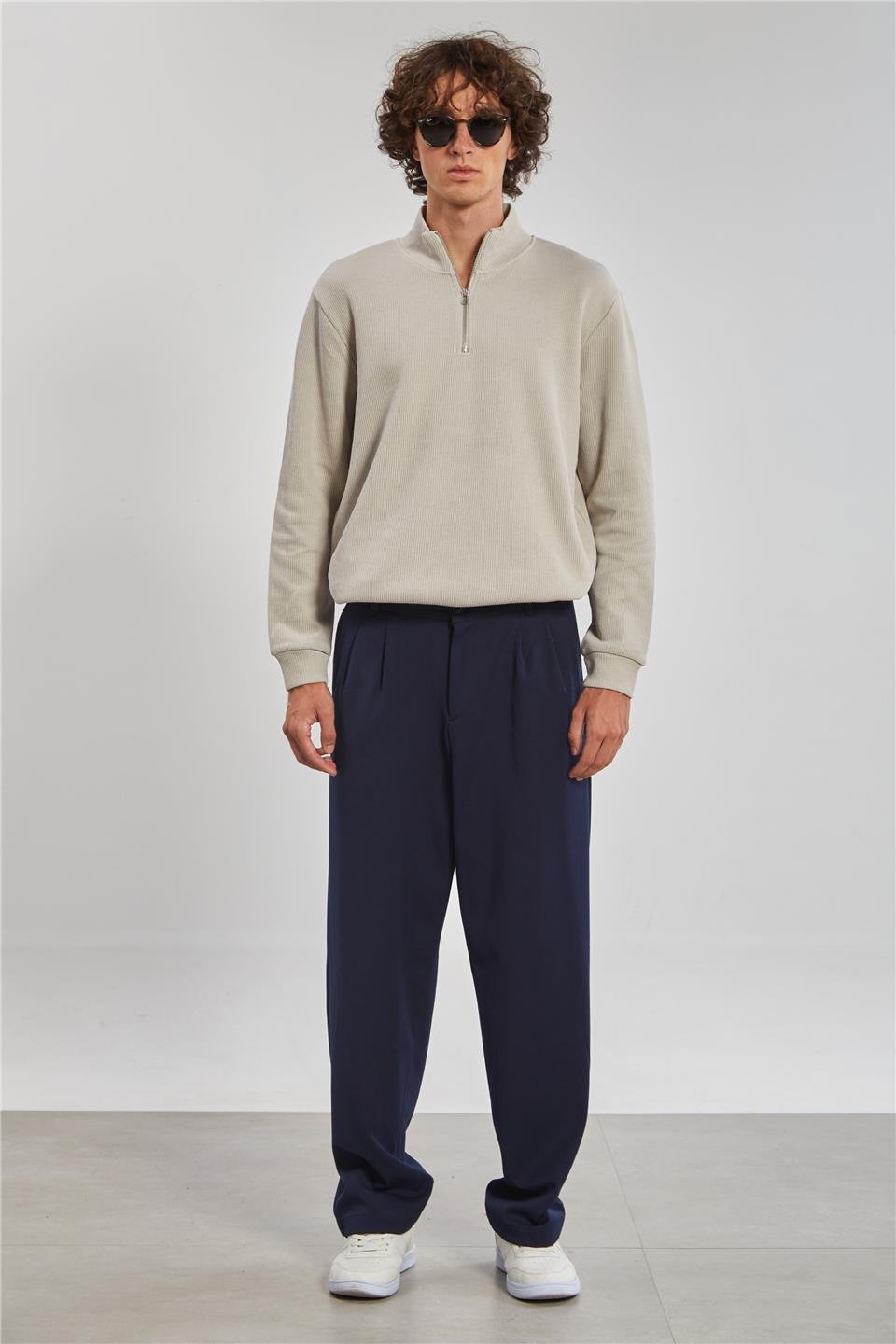 Önü Pile Detaylı Erkek Pantolon - Lacivert