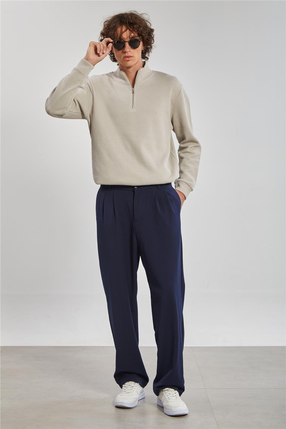Önü Pile Detaylı Erkek Pantolon - Lacivert