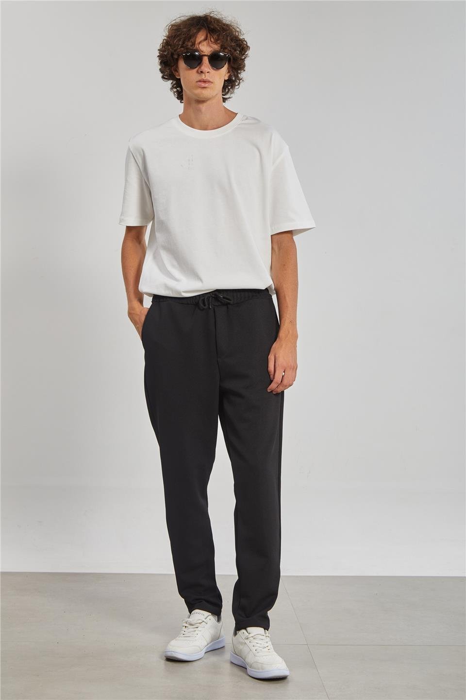 Regular Fit Beli Bağlamalı Erkek Pantolon - Siyah 