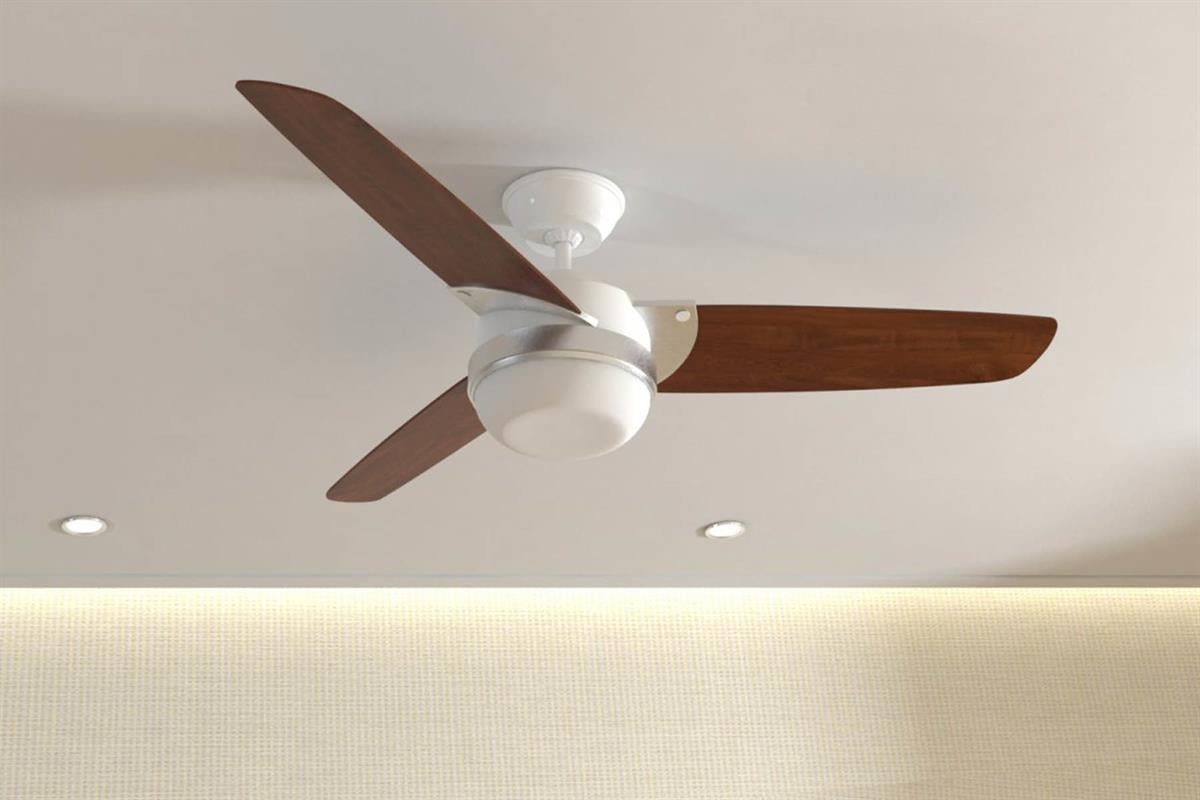 Nova Beyaz - 107 Cm. Aydınlatmalı Tavan VantilatörüHunterFan