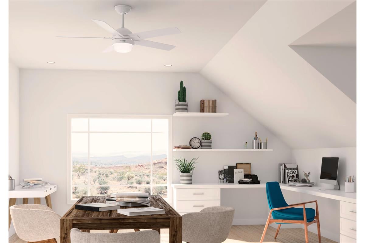 Zeal Beyaz 132 Cm. Aydınlatmalı Tavan VantilatörüHunterFan