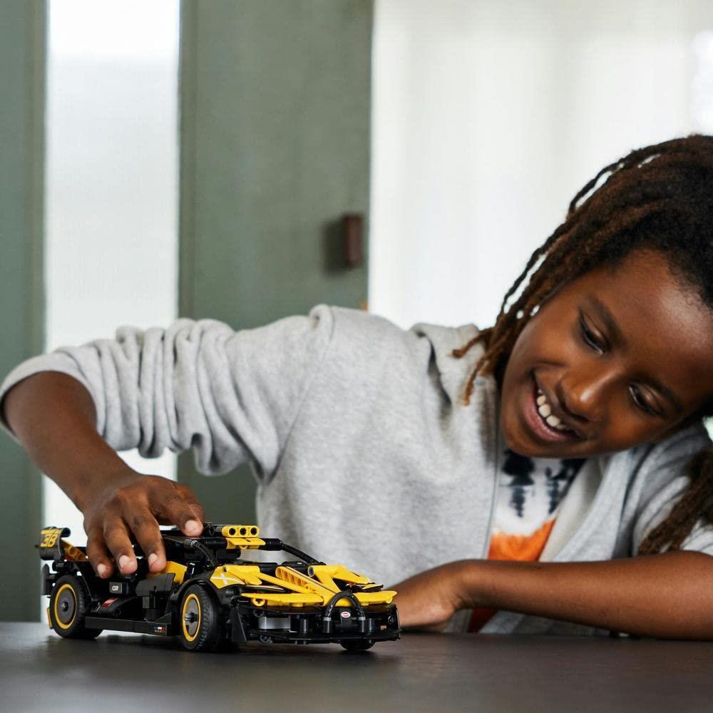 LEGOLEGO® Technic Bugatti Bolide 42151-9 Yaş ve Üzeri Çocuklar için Oyuncak Yapım Seti (905 Parça)