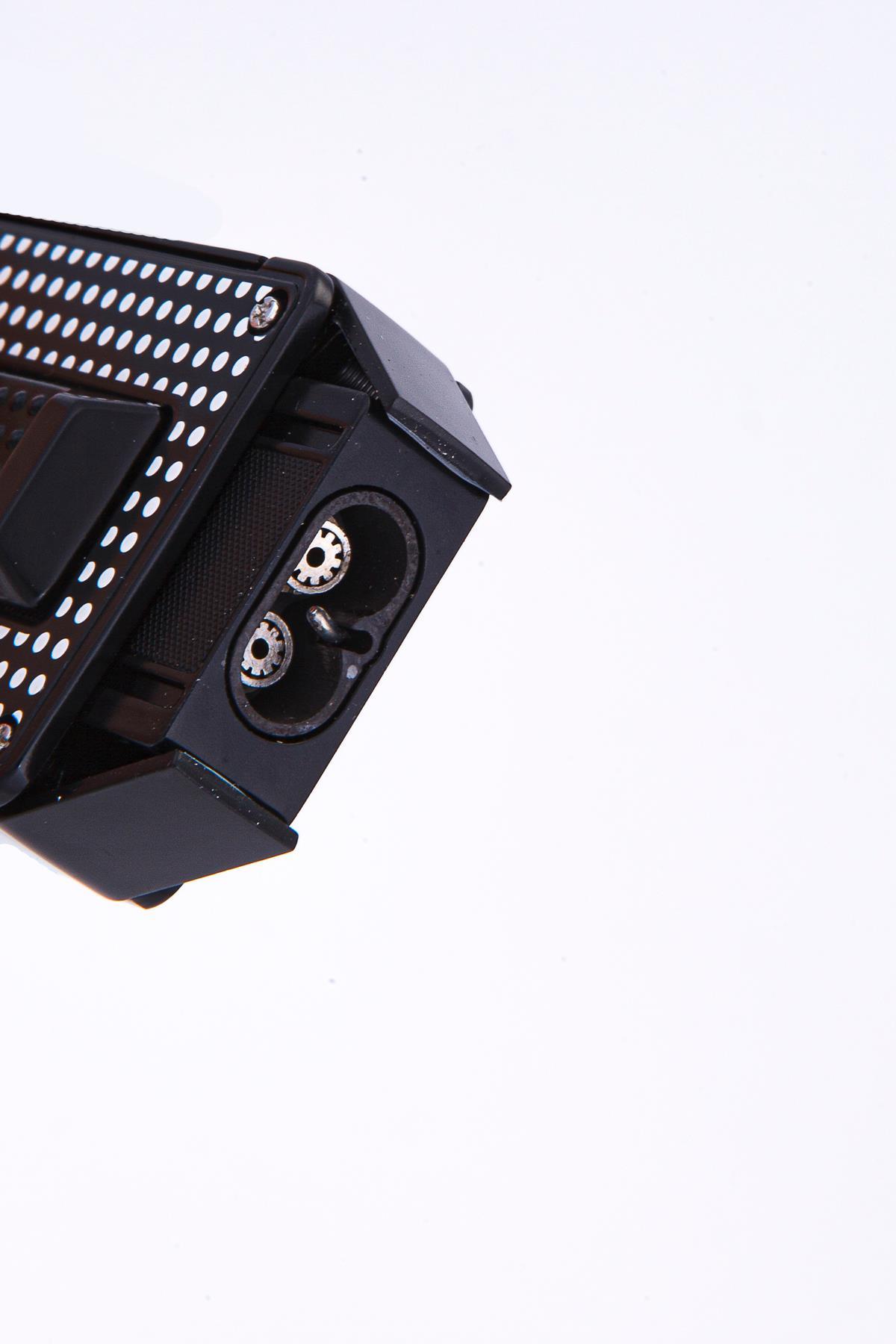 TR7335,Parmida Çift Torch Pürmüz Siyah-Beyaz Desenli Metal Puro Çakmağı