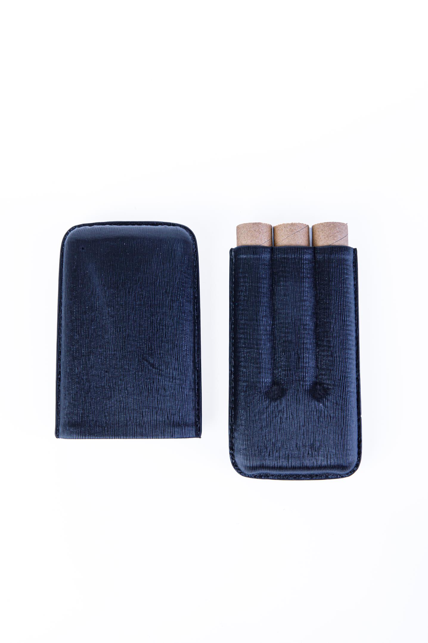 TR8213,Cohiba Siyah Üçlü Deri Puro Kılıfı