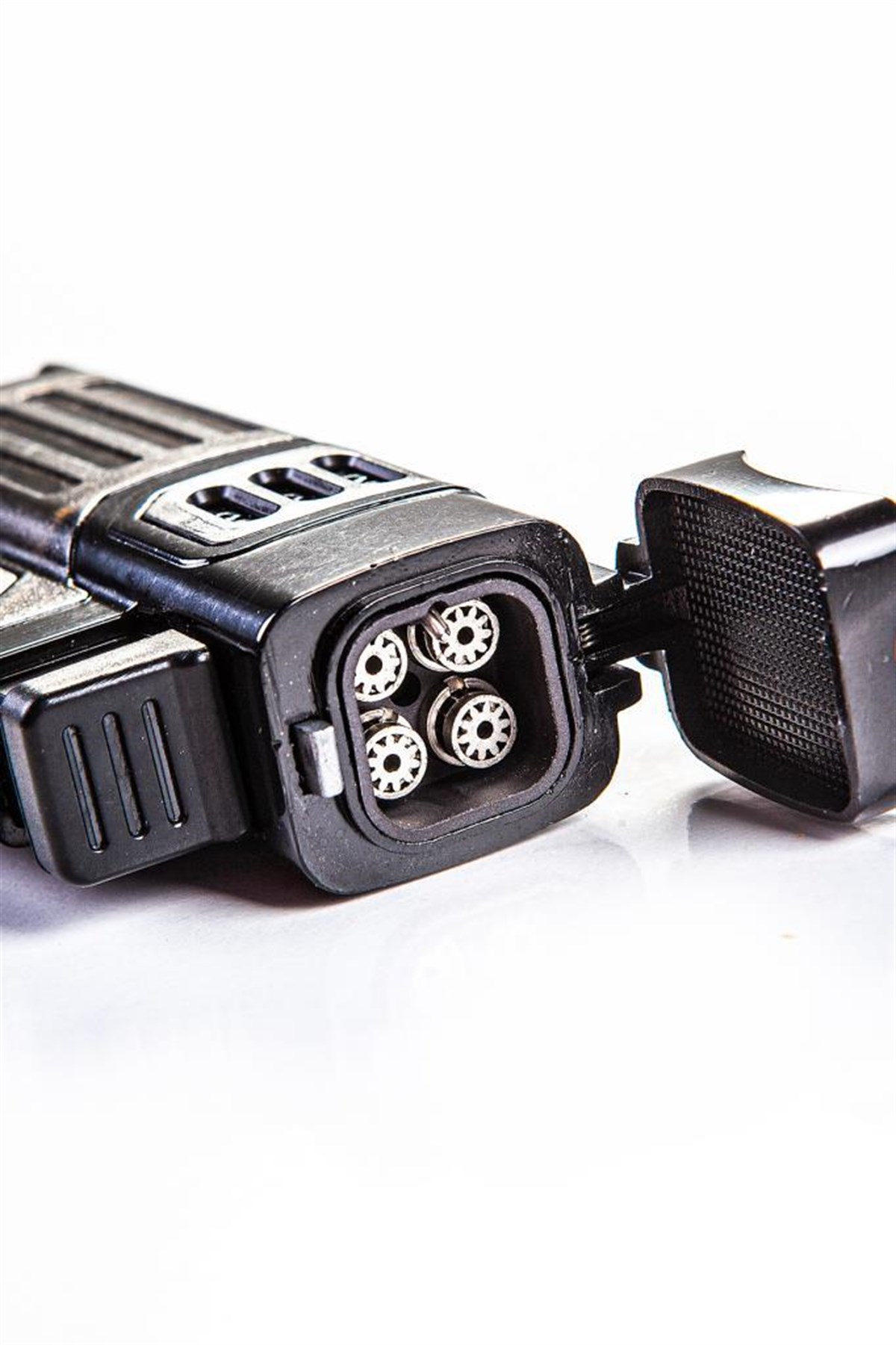 TR2427,Parmida Dört Torch Siyah Puro Çakmağı 
