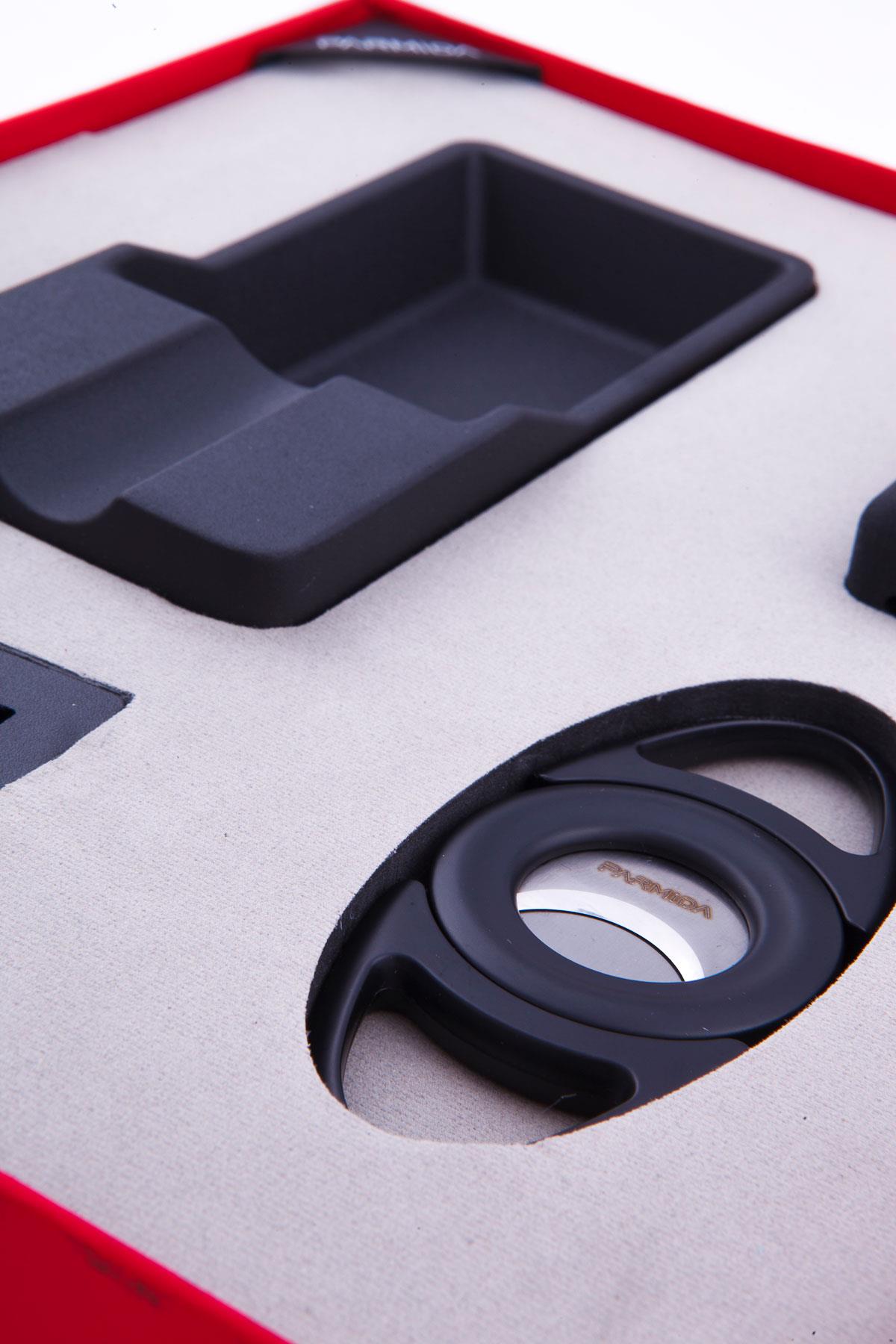 TR8331,Parmida Çakmak Kesici Sehpa Küllük Dörtlü Siyah Puro Seti