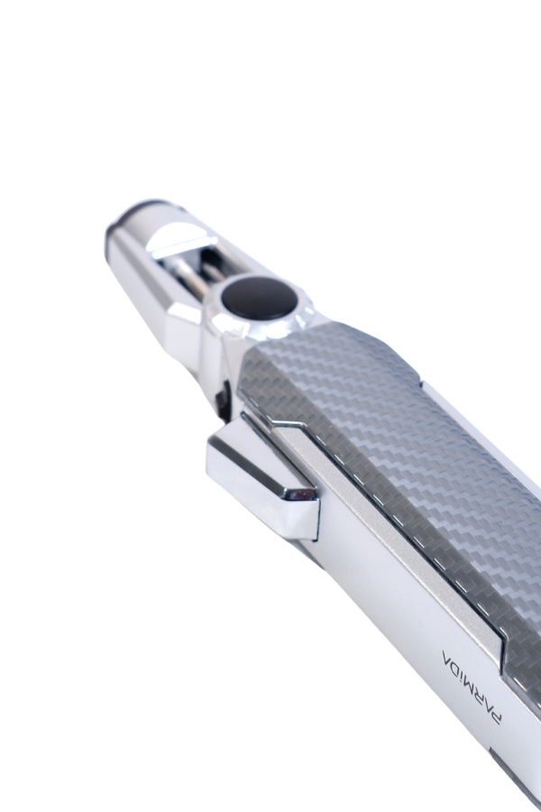 TR9244,Parmida Tek Torch Pürmüz Oynar Başlıklı Karbon Desenli Gümüş Masa Tipi Metal Puro Çakmağı
