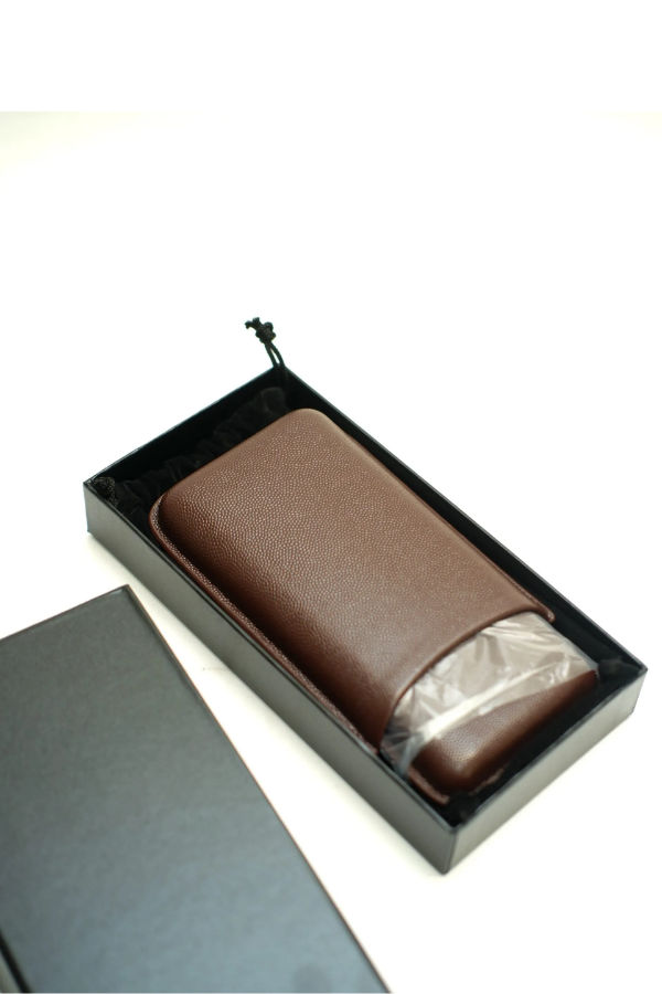 TR10032,Cohiba Kahverengi Üçlü Deri Puro Kılıfı