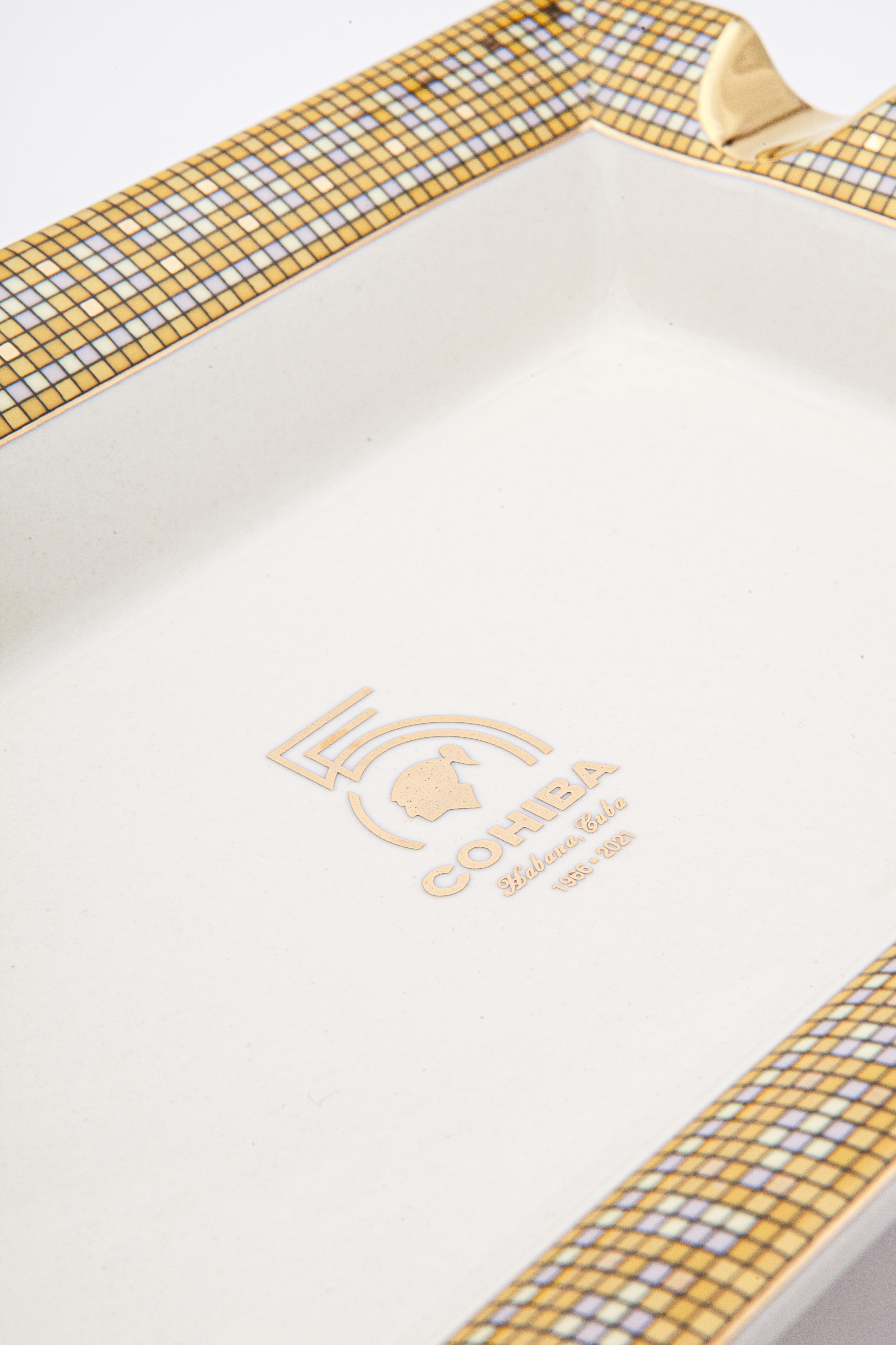 TR7348,Cohiba 55. Yıl Beyaz Desenli Dörtlü Porselen Puro Küllüğü