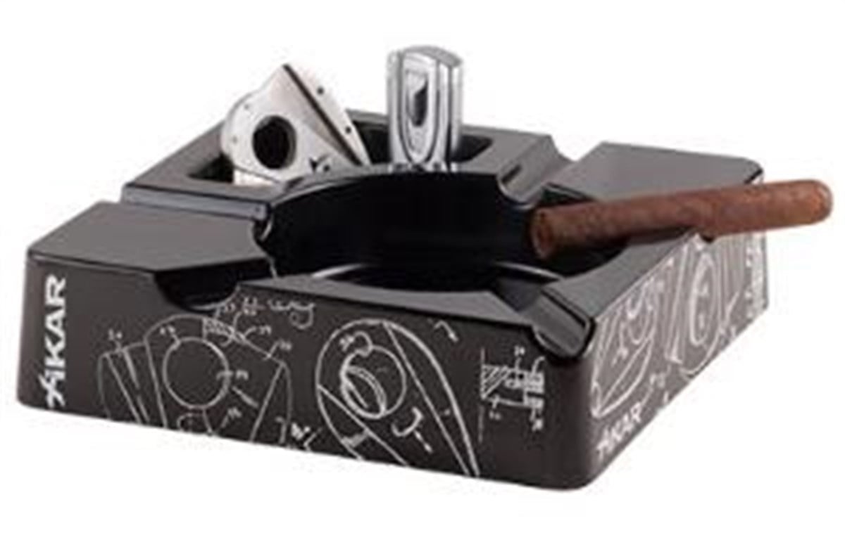 TR895,Xikar Essence Siyah Puro Küllüğü