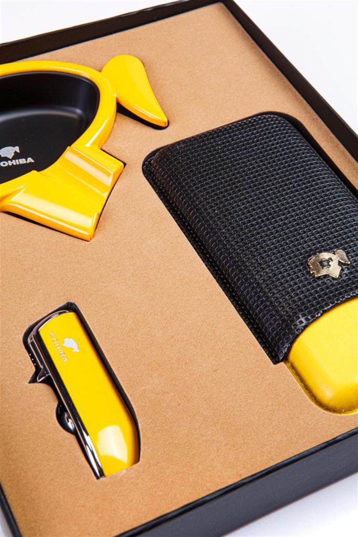 TR3627,Cohiba Üçlü Küllük Kılıf Çakmak Puro Seti