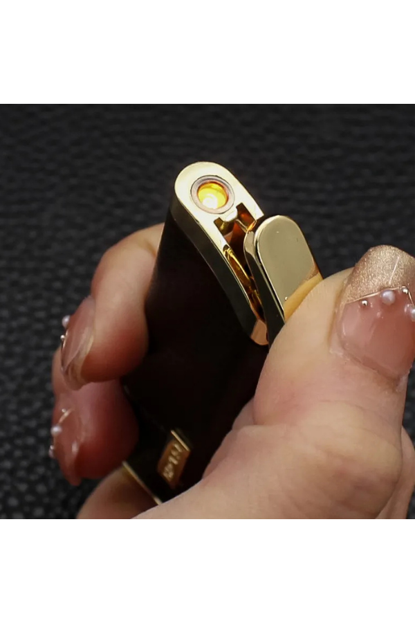 TR8665,Honest Tek Torch Pürmüz Deri İşlemeli Siyah Puro Çakmağı