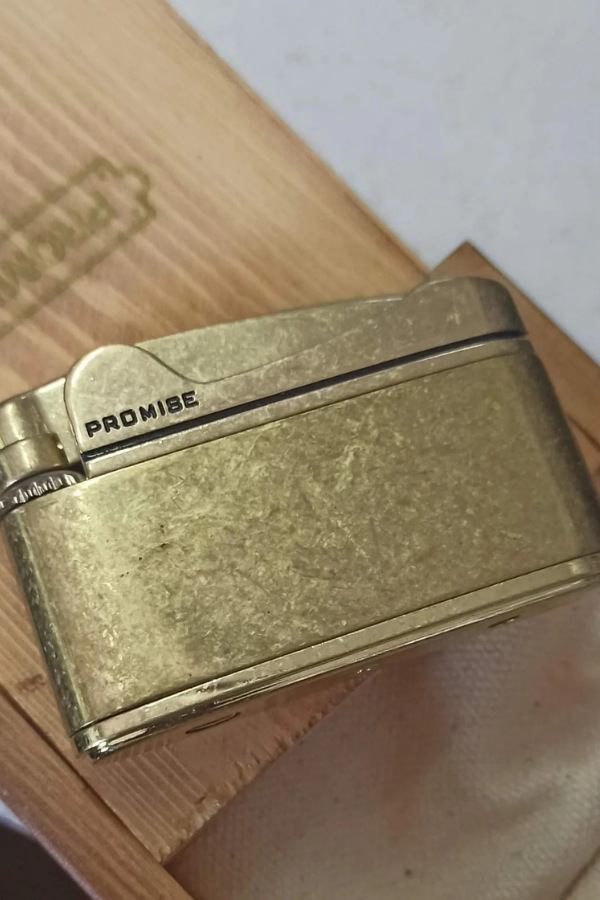 TR8645,Promise Soft Flame Fırçalı Gold Metal Çakmak