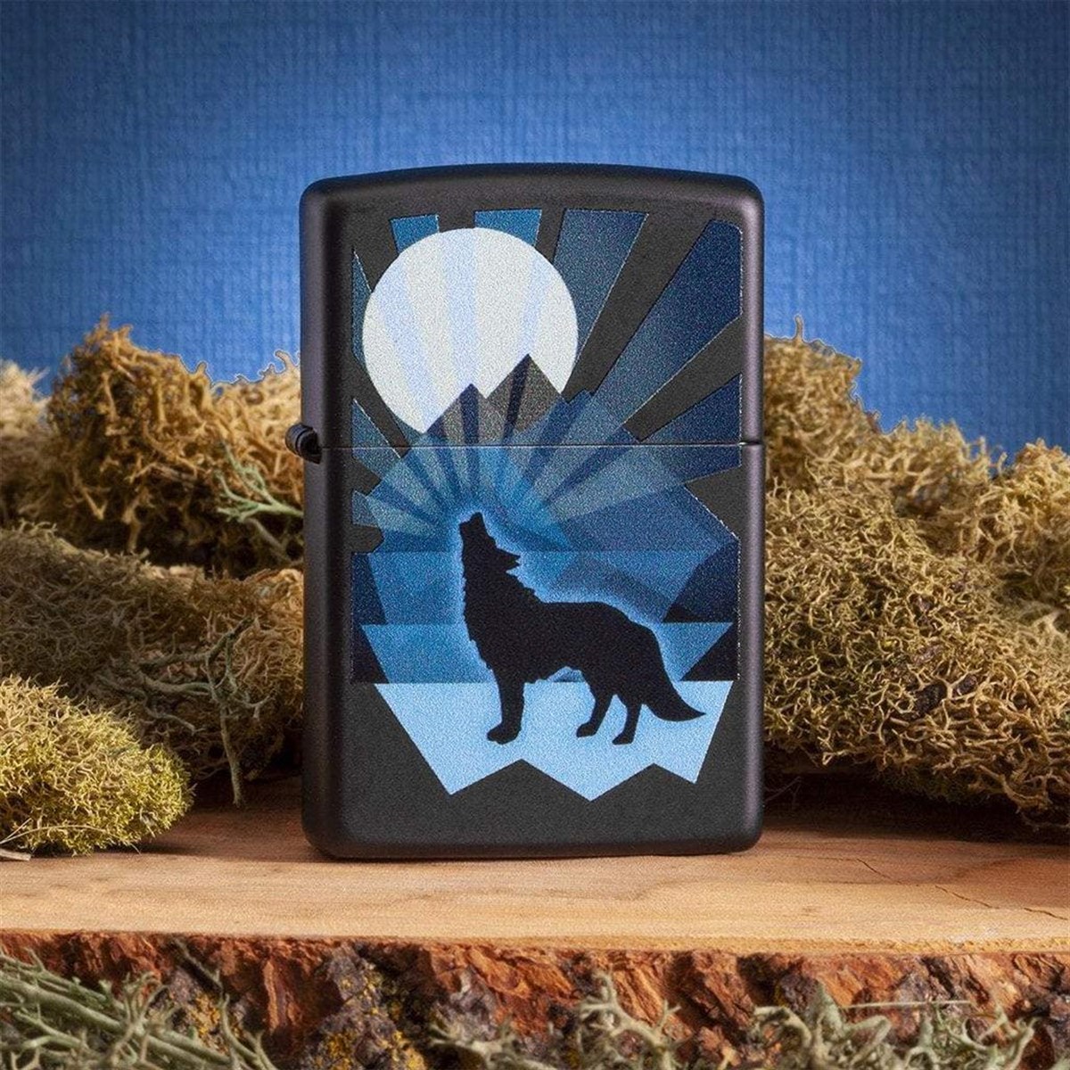 TR3729,Zippo Çakmak 218 Wolf And Moon Design 29864-069954