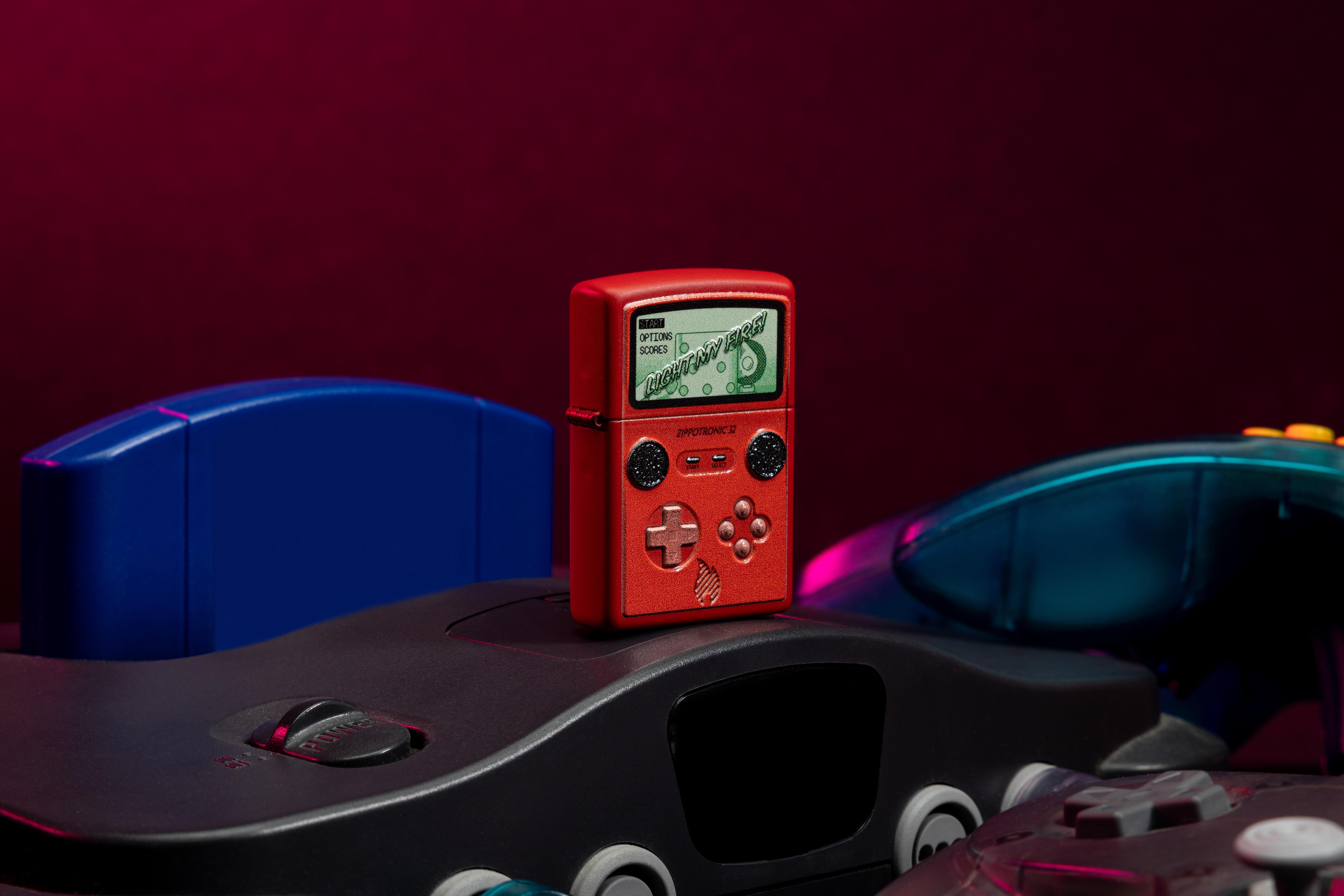 TR8476,Zippo Çakmak 233 Zippo Gaming Design 46700-119966
