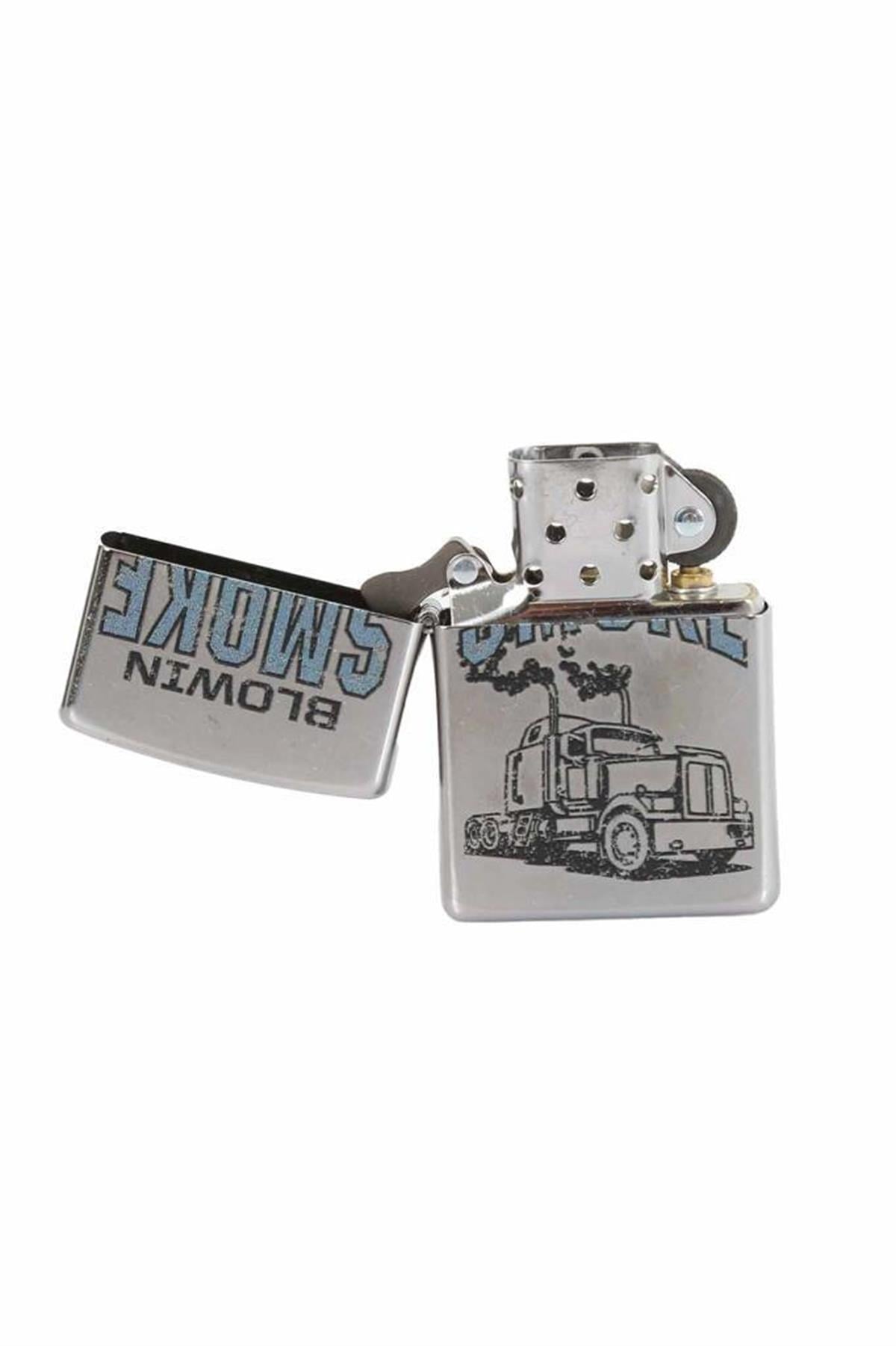TR5597,Zippo Çakmak Blowing Smoke Design
