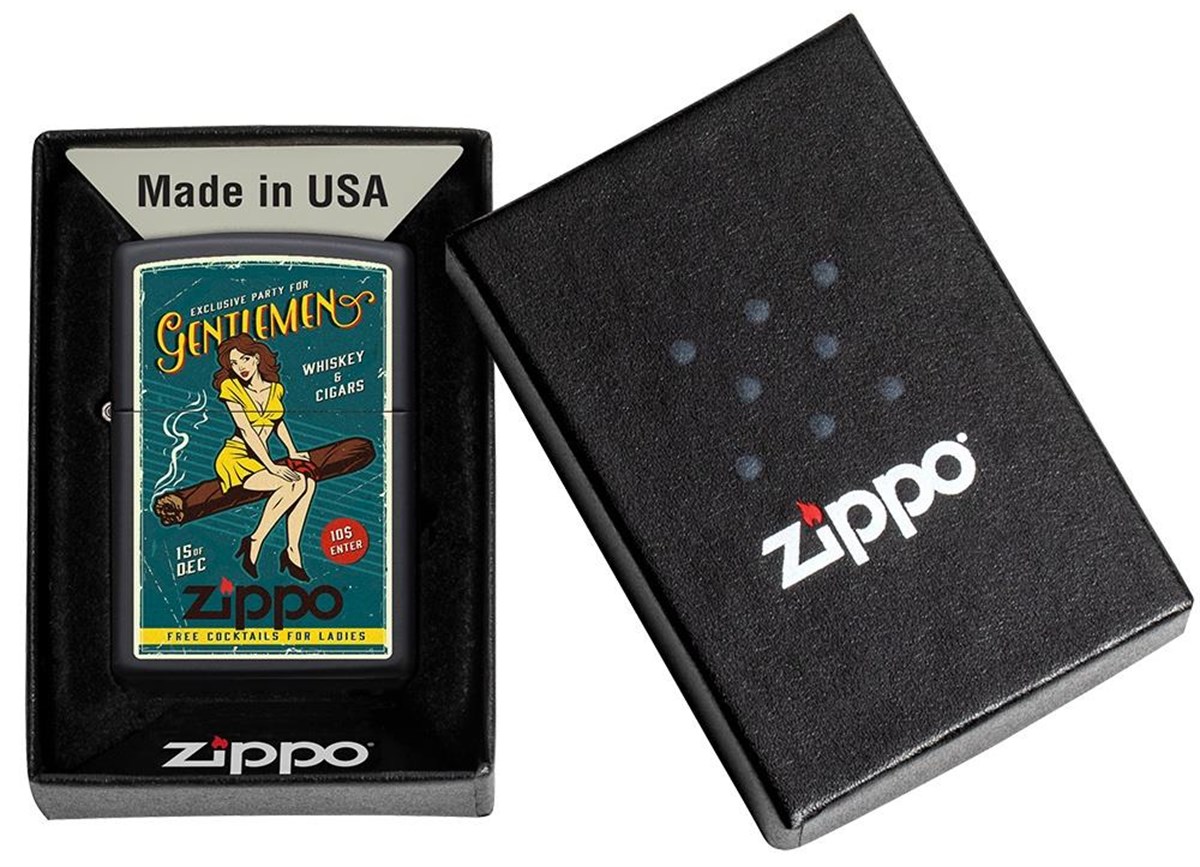 TR2018,Zippo Çakmak Cigar Girl Design 218-080491