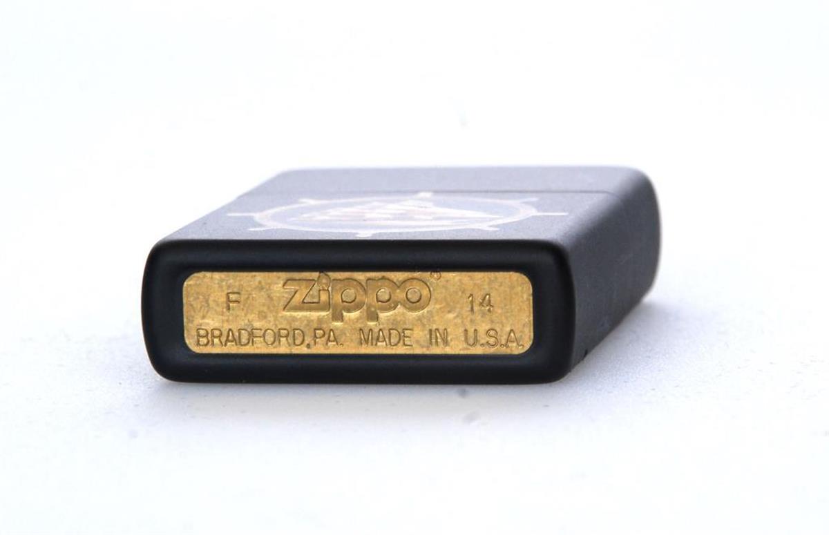 TR4027,Zippo Çakmak Koleksiyon Üretim 2014 F