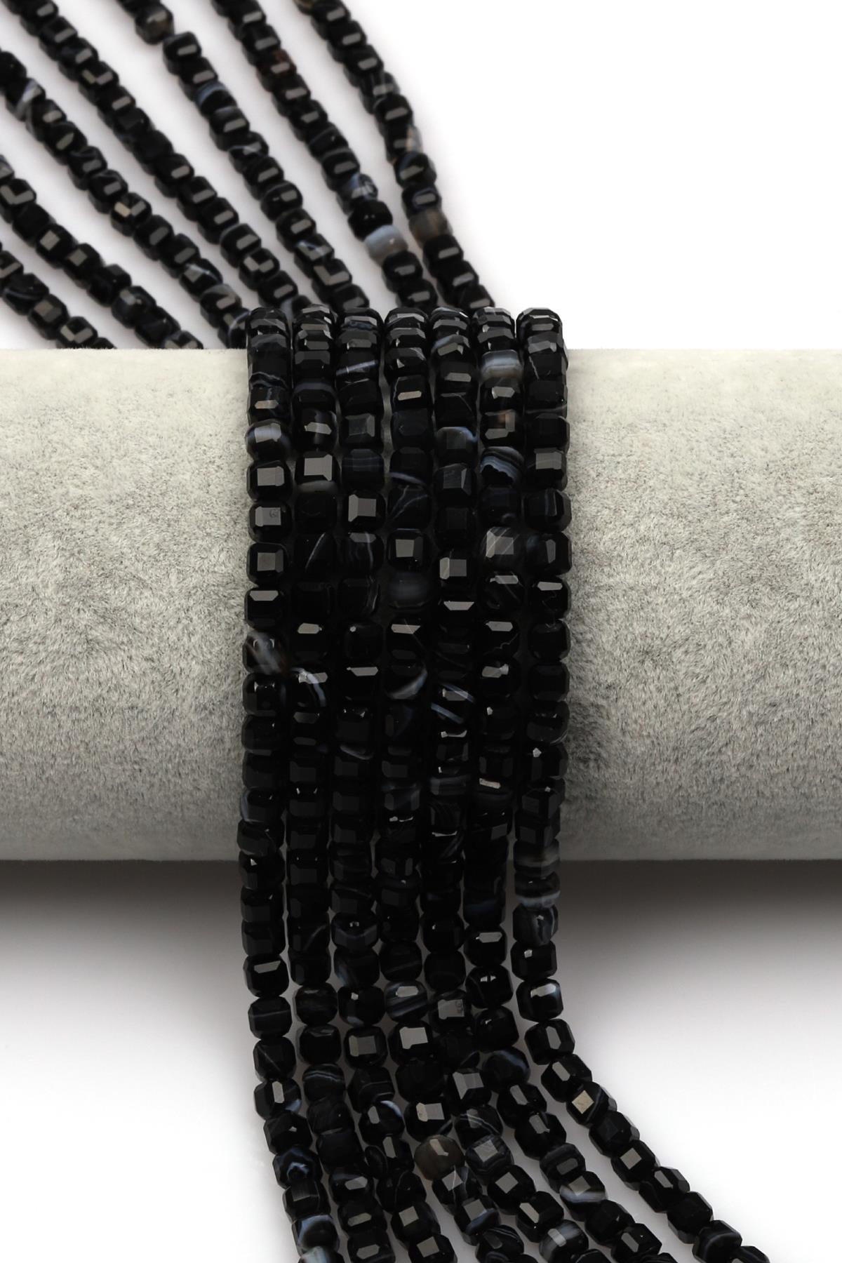 Akik Doğal Taş Dizi 4 x 4 mm Küp Kesim