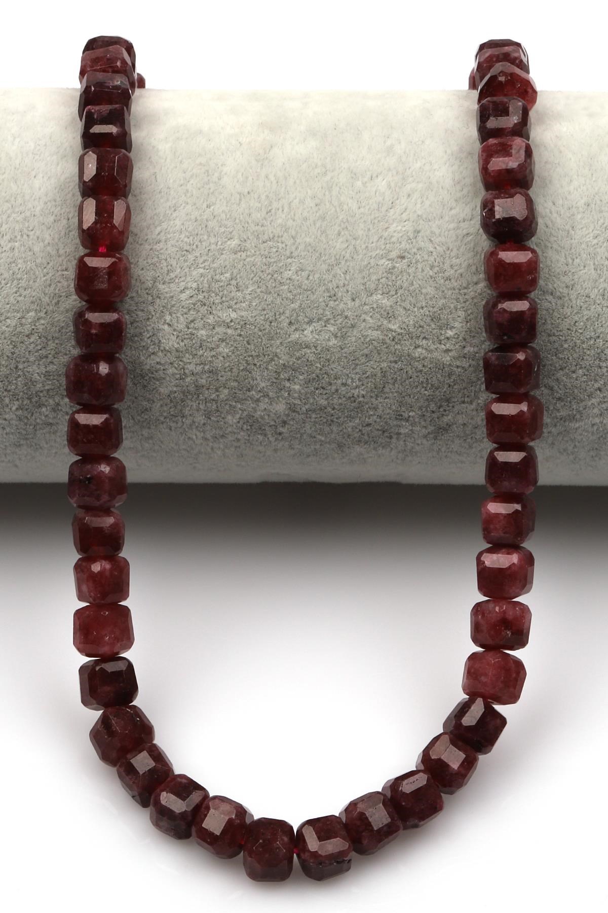 Bordo Renkli Kuvars Doğal Taş Dizi 6 x 7 mm Küp Kesim