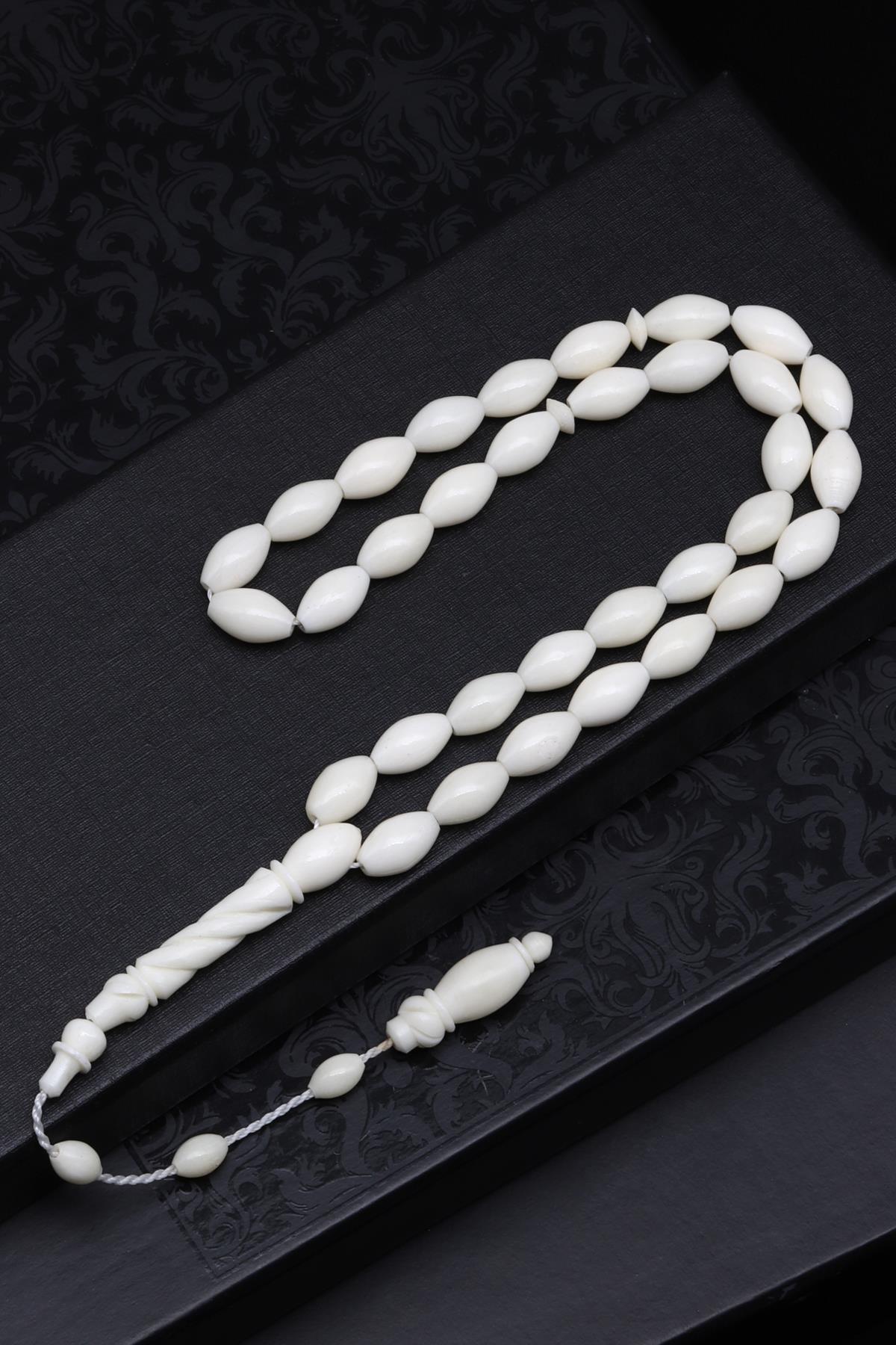 İmame Oymalı Kemik Tesbih 6 x 11 mm Arpa Kesim